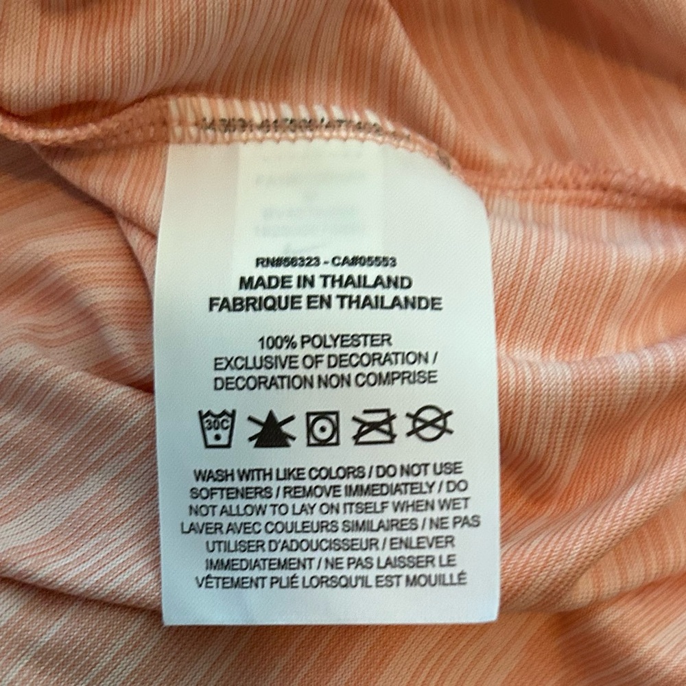 EUC Nike Women's Light Peach and White Dri-FIT Racerback Tank Top, Size Medium - Picture 5 of 5